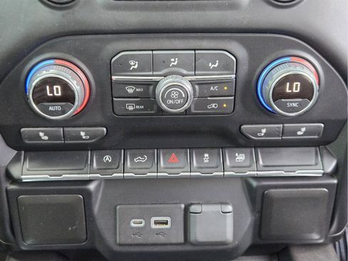 Used 2021 Chevrolet Silverado 1500 RST w/ Bed Protection Package RWD image 18