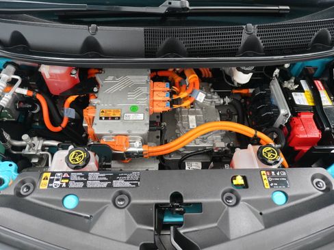 Used 2020 Chevrolet Bolt LT image 24