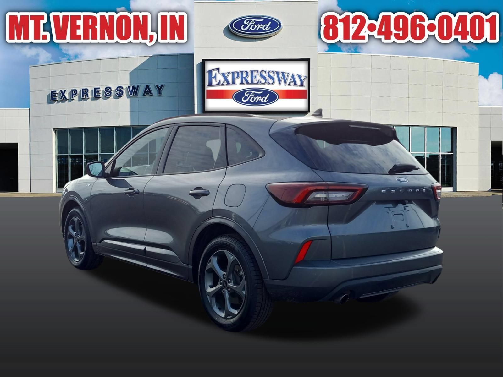 Used 2024 Ford Escape ST-Line w/ Cold Weather Package FWD image 9