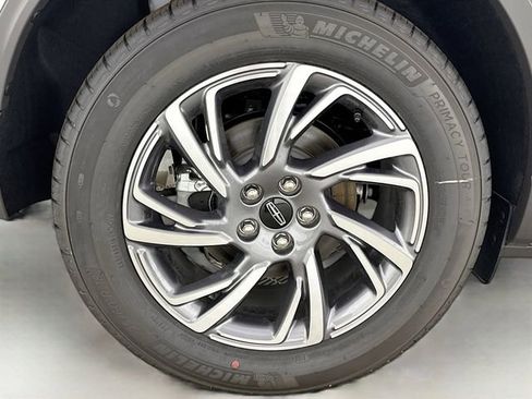 New 2026 Lincoln Corsair Premiere FWD image 32