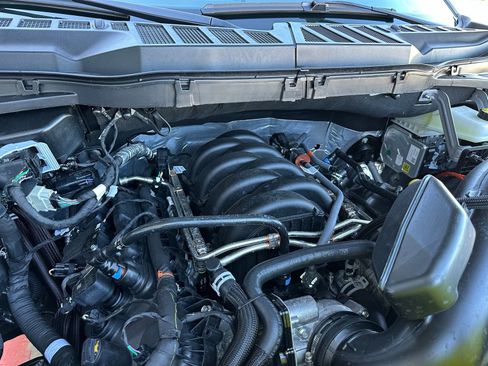 New 2025 Ford F150 Lariat w/ Equipment Group 502A High image 37