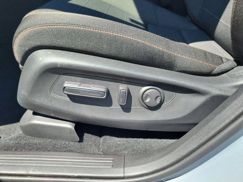 Certified 2025 Honda CR-V Sport image 11