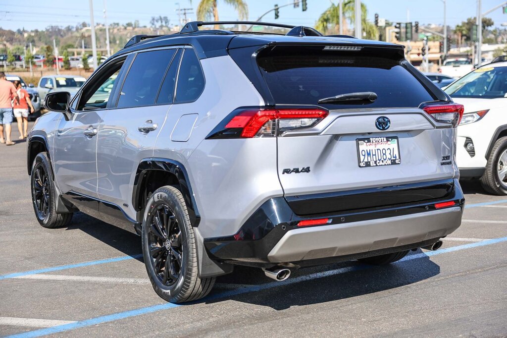 Certified 2024 Toyota RAV4 XSE w/ Advanced Technology Package AWD/4WD image 20