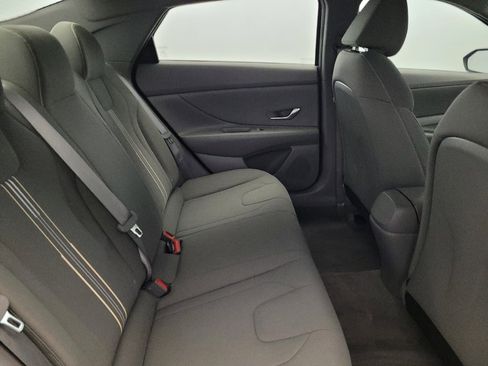 Used 2023 Hyundai Elantra SEL w/ Cargo Package FWD image 19