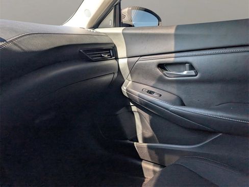 Certified 2022 Nissan Sentra SV image 29