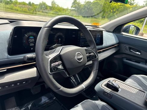 Used 2024 Nissan Ariya AWD image 22