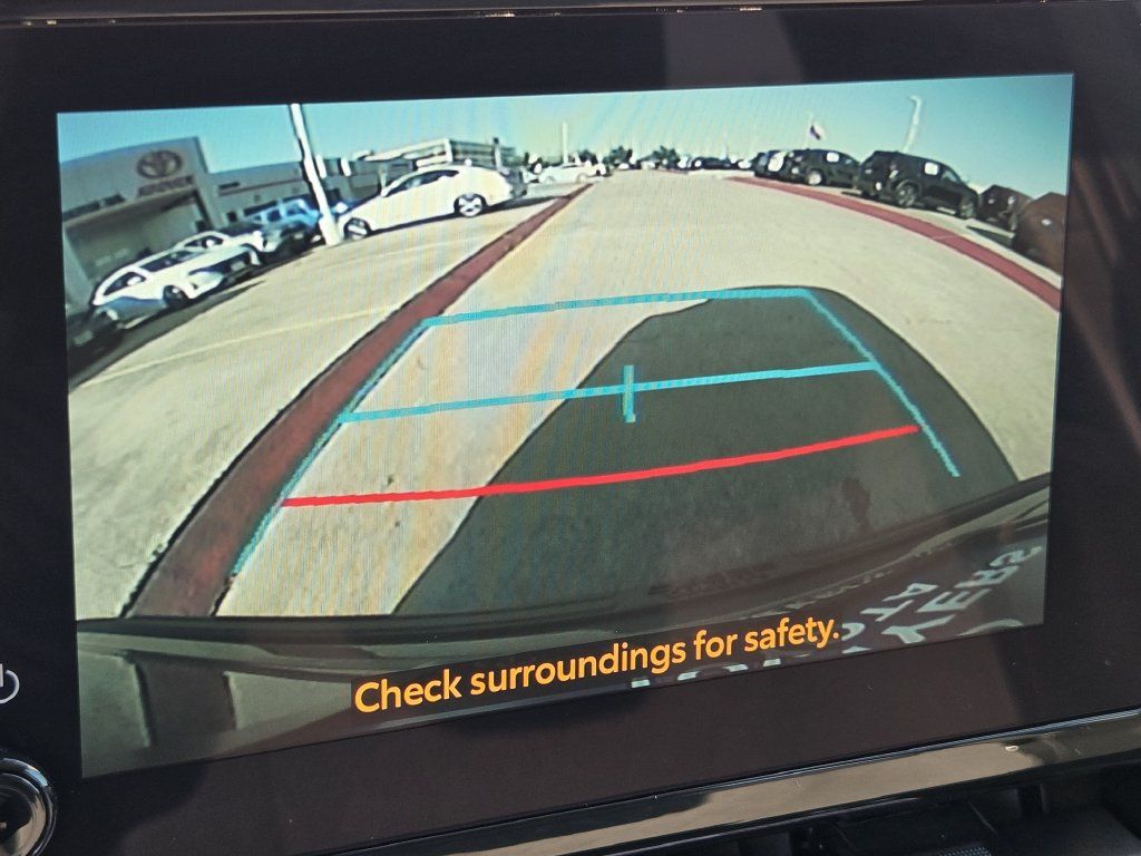 Used 2026 Toyota Corolla Cross LE FWD image 19