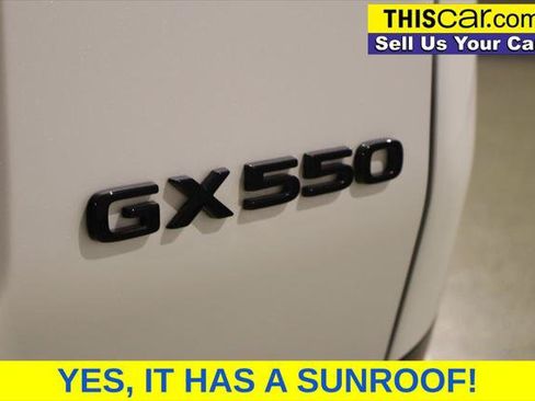 Used 2025 Lexus GX 550 AWD/4WD image 13
