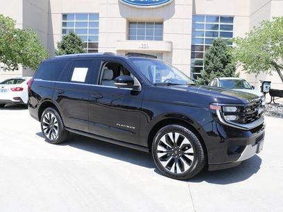 Used 2025 Ford Expedition Platinum w/ Driver's Package