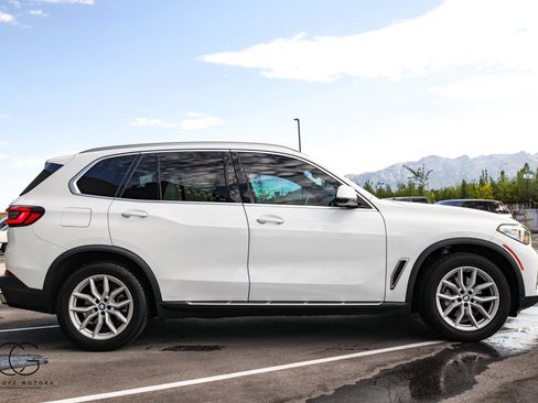 Used 2023 BMW X5 xDrive40i AWD/4WD image 15
