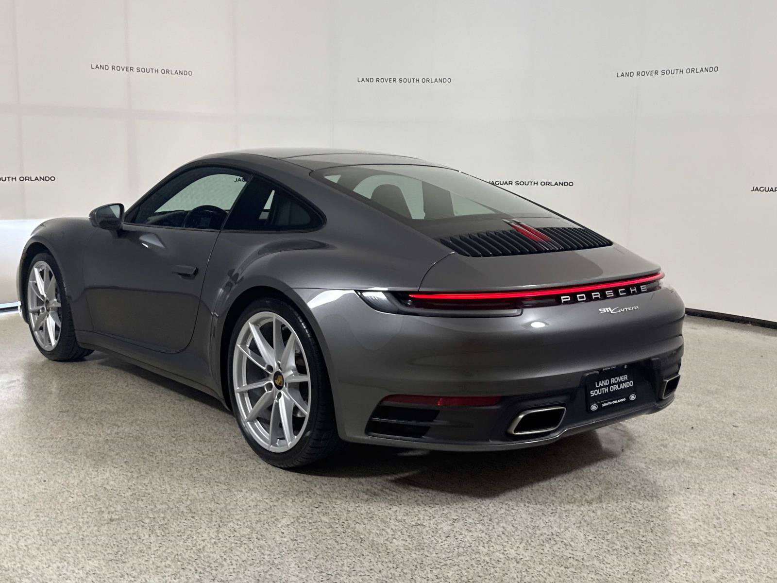 Used 2023 Porsche 911 Carrera w/ Premium Package RWD image 3