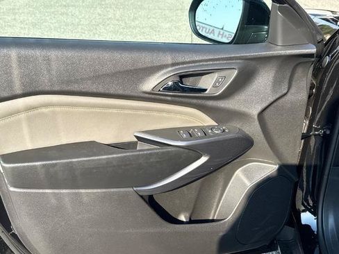New 2025 Chevrolet Trax ACTIV w/ Sunroof Package FWD image 6