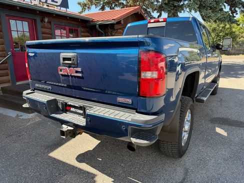 Used 2017 GMC Sierra 2500 SLT w/ All-Terrain HD Package AWD/4WD image 22