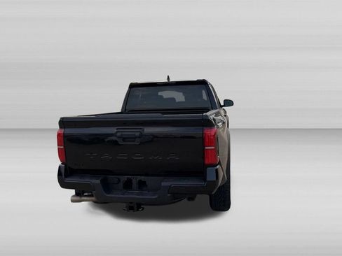 Used 2025 Toyota Tacoma TRD Off-Road AWD/4WD image 6