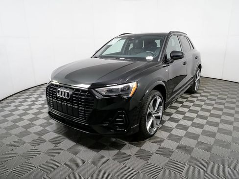 Used 2021 Audi Q3 2.0T Premium w/ Convenience Package AWD/4WD image 1