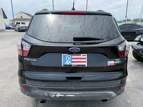 Used 2018 Ford Escape SE w/ SE Sync 3 Package AWD/4WD image 18
