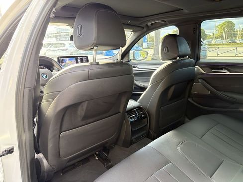 Used 2023 BMW 530i w/ M Sport Package image 32