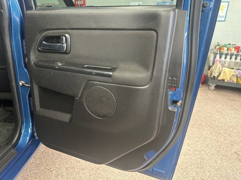 Used 2012 Chevrolet Colorado LT image 34