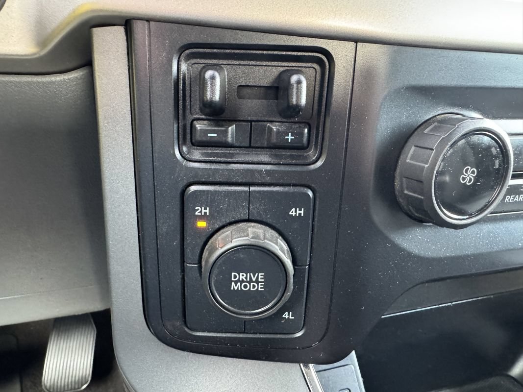Used 2021 Ford F150 XLT AWD/4WD image 16