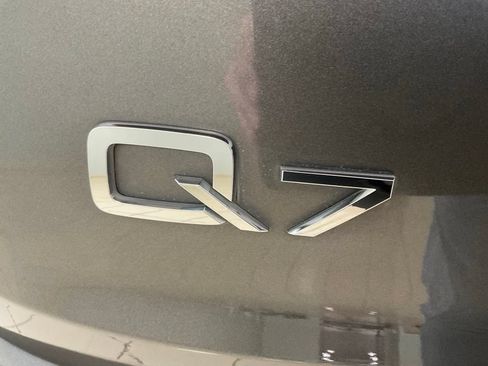 Used 2022 Audi Q7 3.0T Prestige w/ Prestige Package AWD/4WD image 18