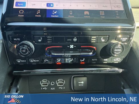 New 2025 Jeep Grand Cherokee Limited image 12