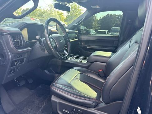 Used 2022 Ford Expedition Limited AWD/4WD image 3