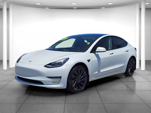 Used 2023 Tesla Model 3 Performance AWD/4WD image 3