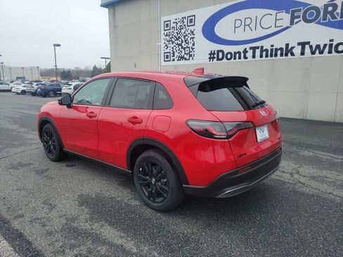 New 2026 Honda HR-V Sport image 3