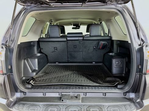 Used 2021 Toyota 4Runner Venture AWD/4WD image 10