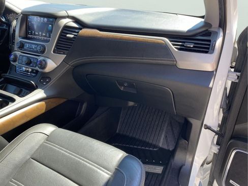 Used 2019 GMC Yukon Denali AWD/4WD image 44