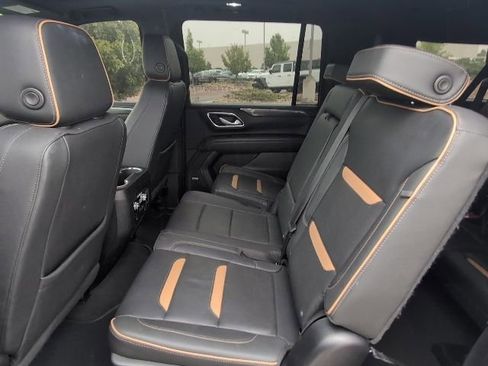 Used 2023 GMC Yukon XL AT4 w/ AT4 Premium Plus Package AWD/4WD image 26