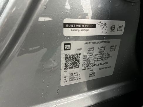 New 2025 Chevrolet Traverse LT w/ LPO, Floor Liner Package image 67