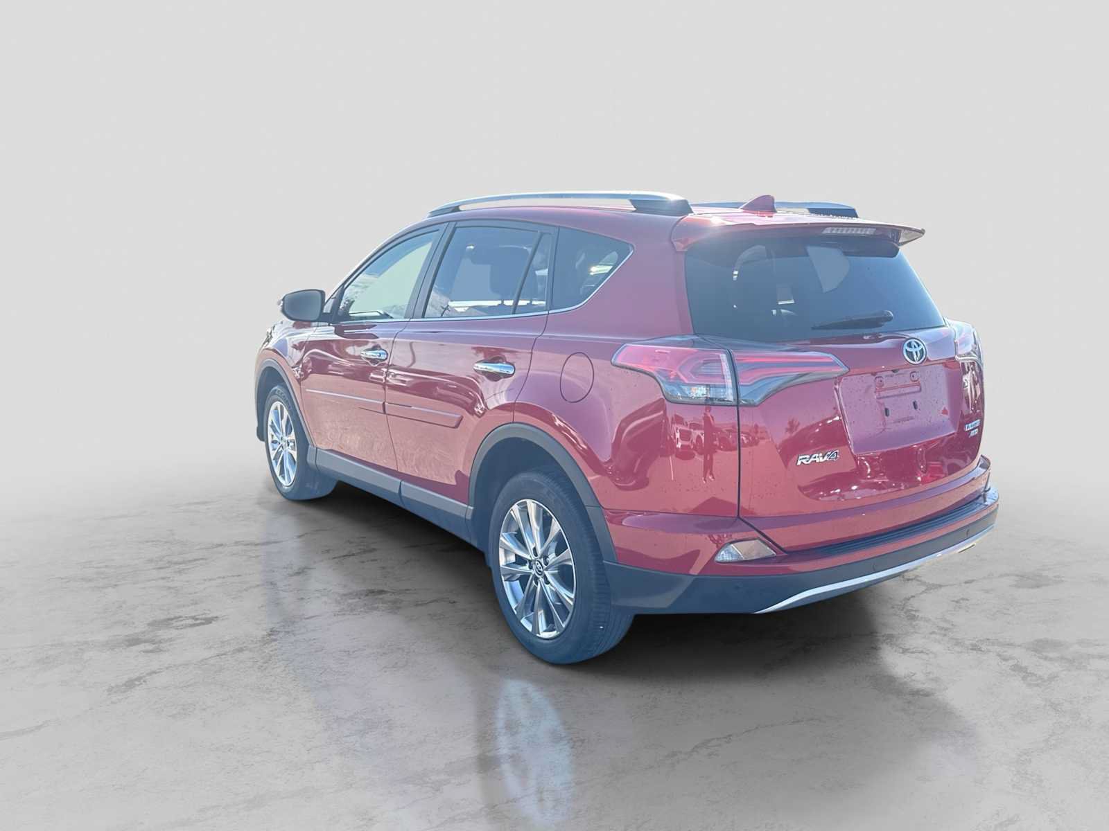 Used 2016 Toyota RAV4 Limited AWD/4WD image 4