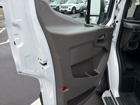 Used 2024 Ford Transit 250 Low Roof w/ Exterior Upgrade Package RWD image 12