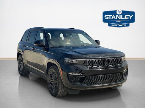 Used 2025 Jeep Grand Cherokee Summit image 1