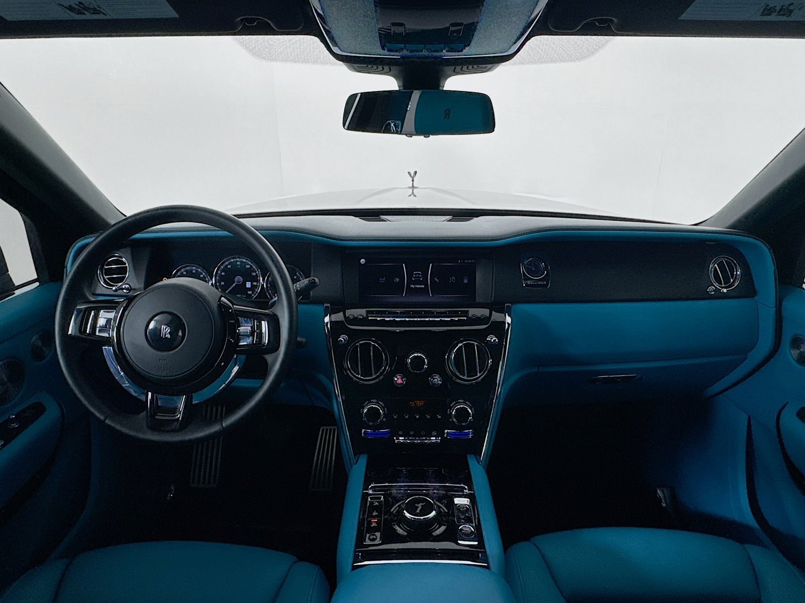 Certified 2022 Rolls-Royce Cullinan w/ Dark Exterior Package AWD/4WD image 23