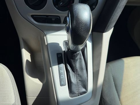 Used 2012 Ford Focus SE FWD image 25