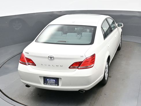 Used 2010 Toyota Avalon XL image 35