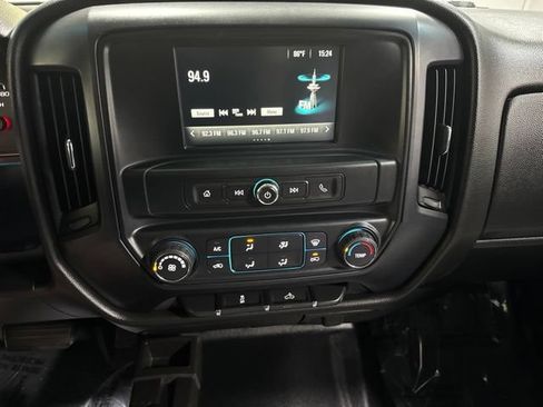 Used 2017 Chevrolet Silverado 1500 W/T AWD/4WD image 16