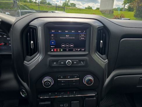 Used 2023 Chevrolet Silverado 1500 Custom w/ LPO, Dark Essentials Package AWD/4WD image 9