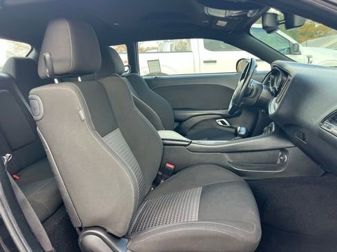 Used 2022 Dodge Challenger GT image 24