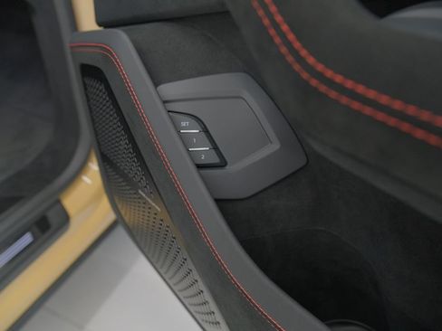 Used 2023 Lamborghini Urus Performante AWD/4WD image 47