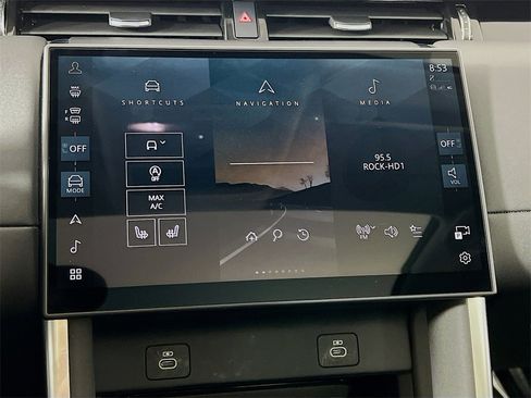 Used 2024 Land Rover Discovery Sport S image 15