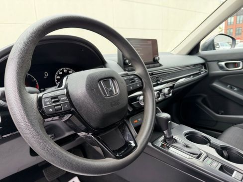 Used 2023 Honda Civic LX image 18