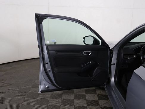 Used 2025 Honda Civic Sport image 16