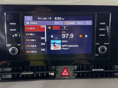 Used 2024 Kia Sportage LX FWD image 16