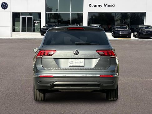 Used 2023 Volkswagen Tiguan SE FWD image 5
