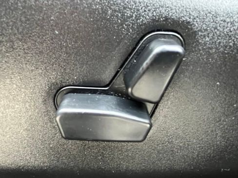 Used 2015 Jeep Grand Cherokee Altitude AWD/4WD image 13