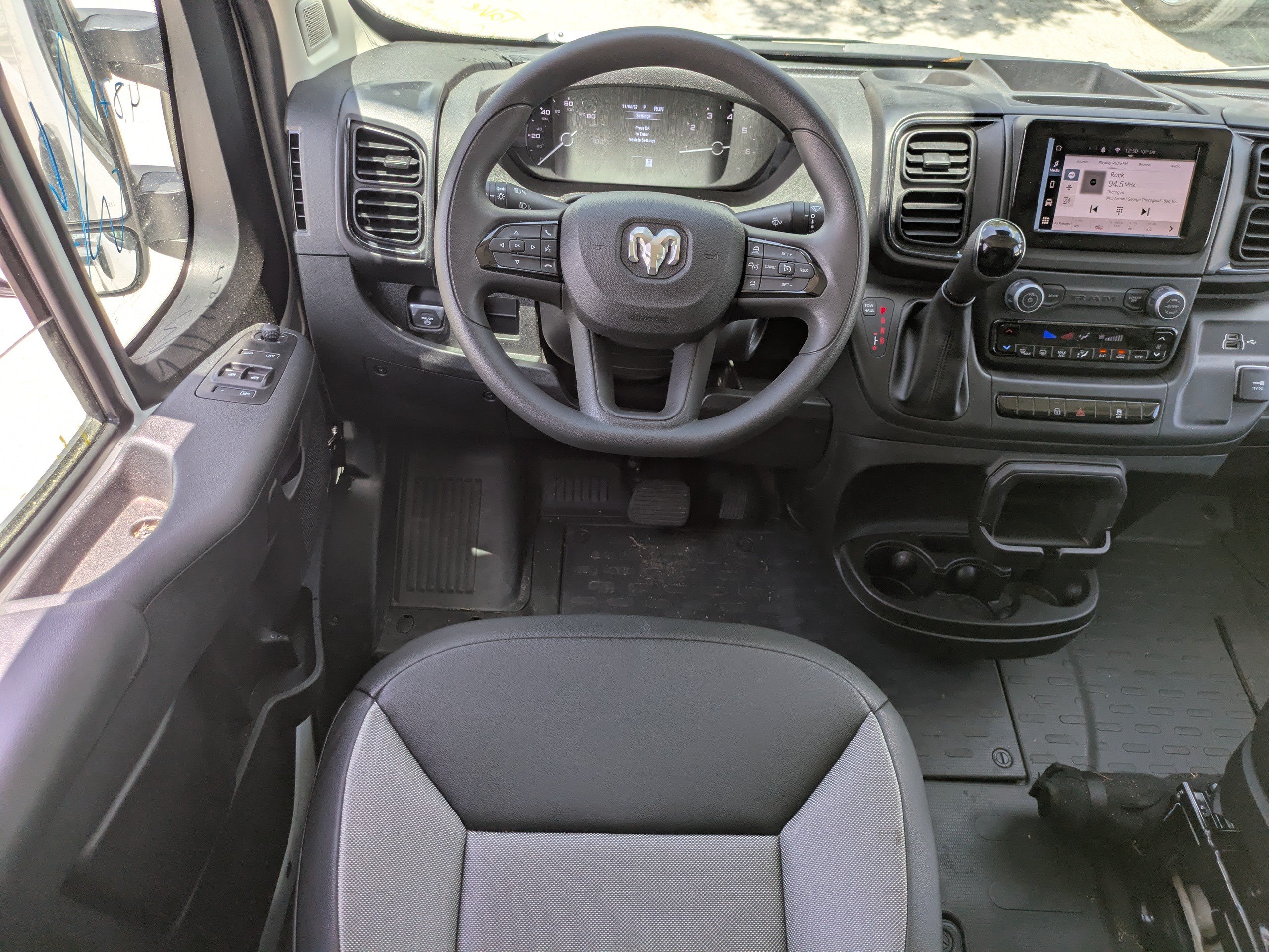 Used 2026 RAM ProMaster 2500 w/ Convenience Group FWD image 14
