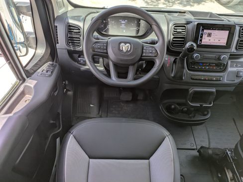 Used 2026 RAM ProMaster 2500 w/ Convenience Group FWD image 14